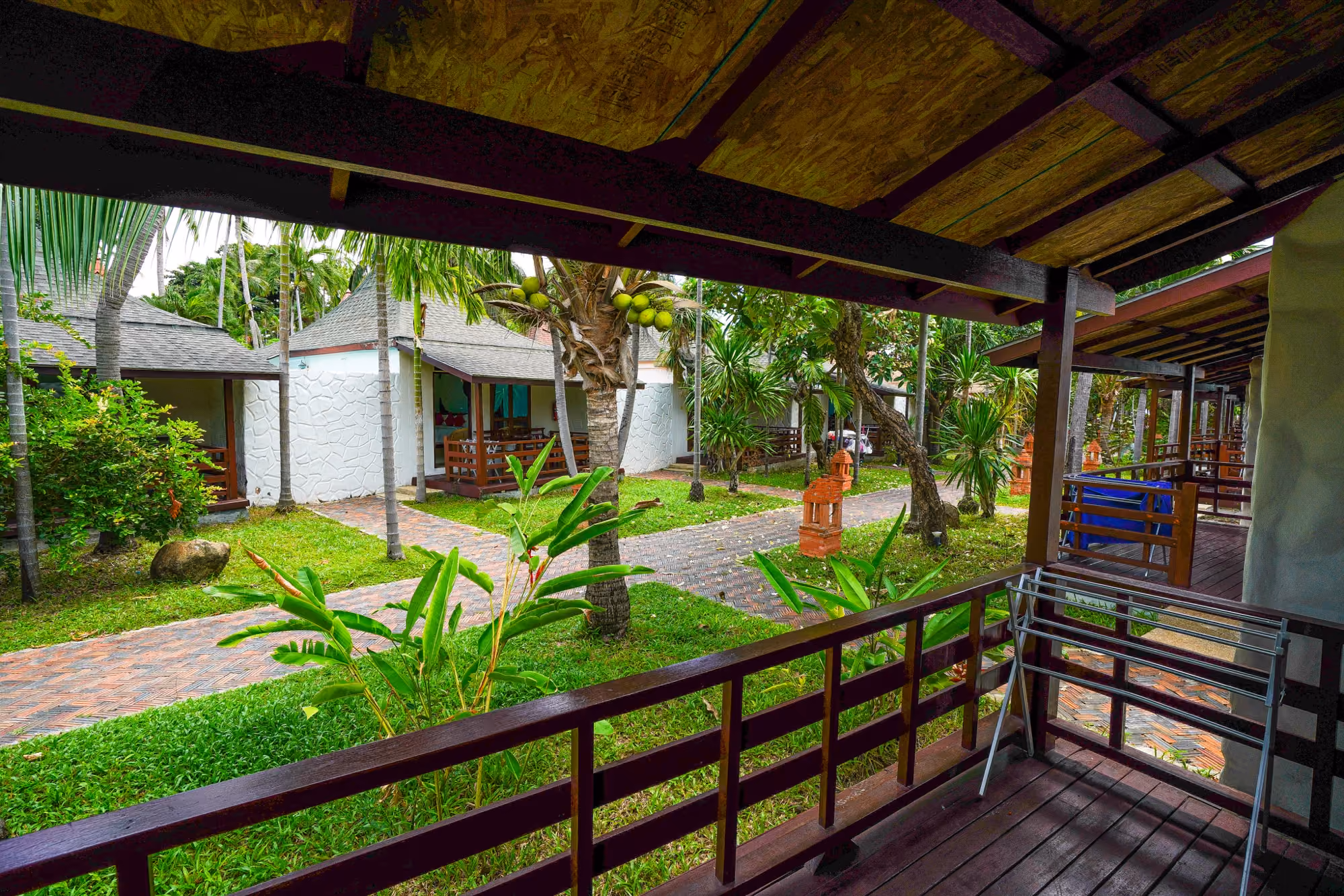 Family Plunge Pool Villa — Terrace & garden 1