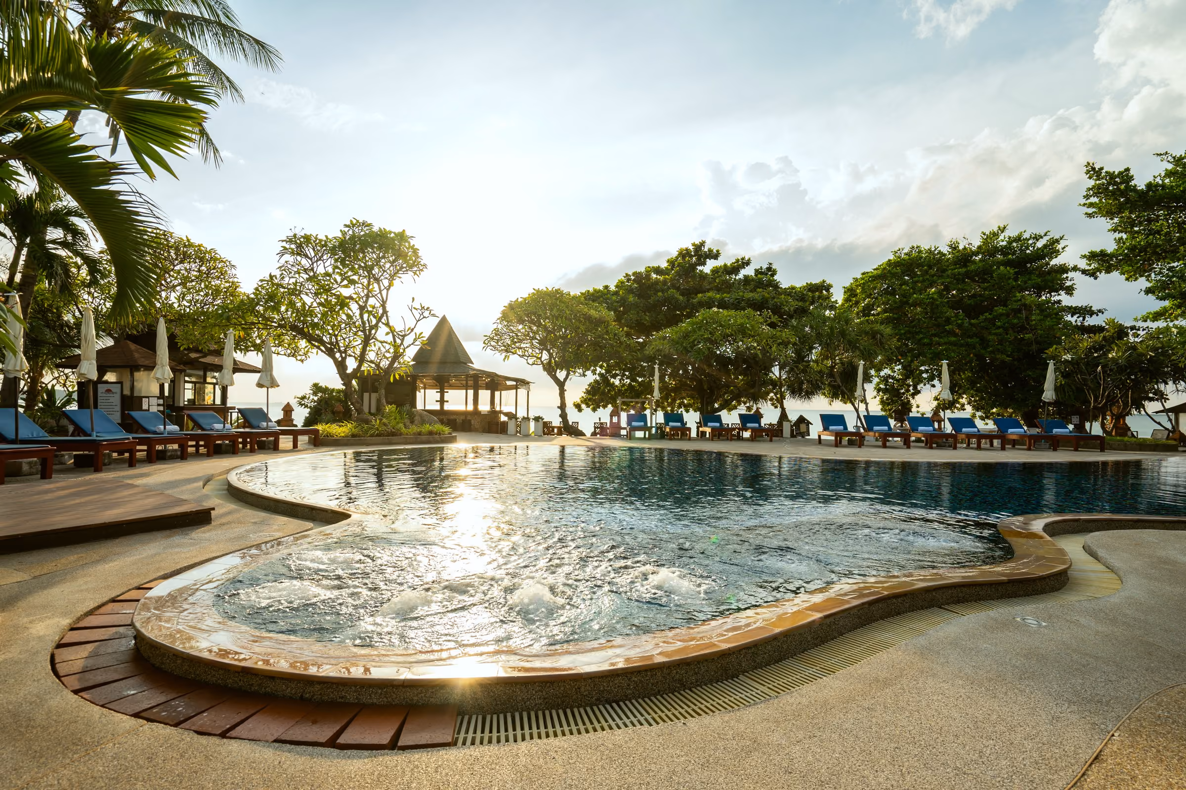 The Beachfront Pool